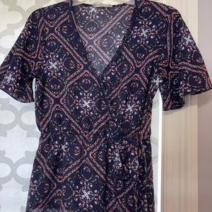 Womens size medium blouse